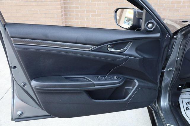 Photo of 2018 Polished Metal Metallic Honda Civic