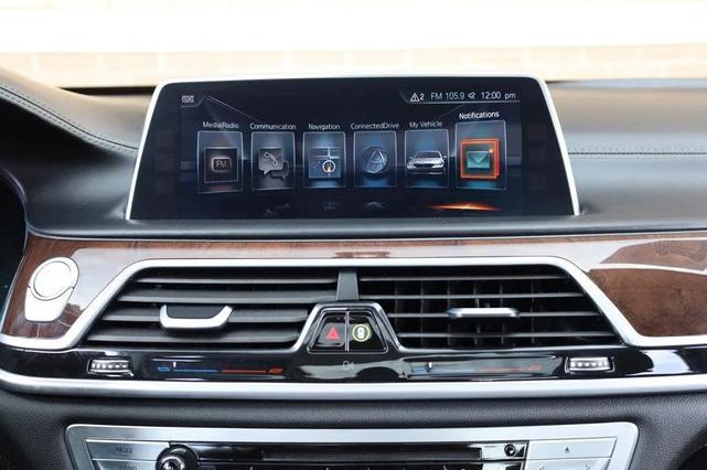 Photo of 2017 Black Sapphire Metallic BMW 750