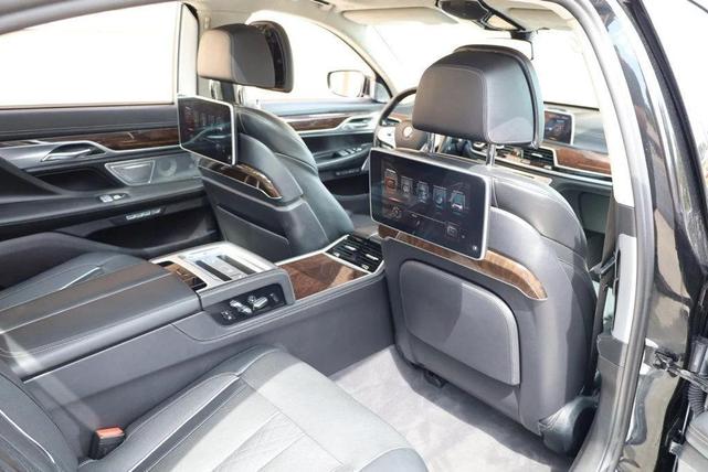 Photo of 2017 Black Sapphire Metallic BMW 750
