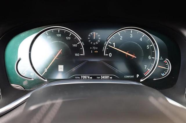 Photo of 2017 Black Sapphire Metallic BMW 750