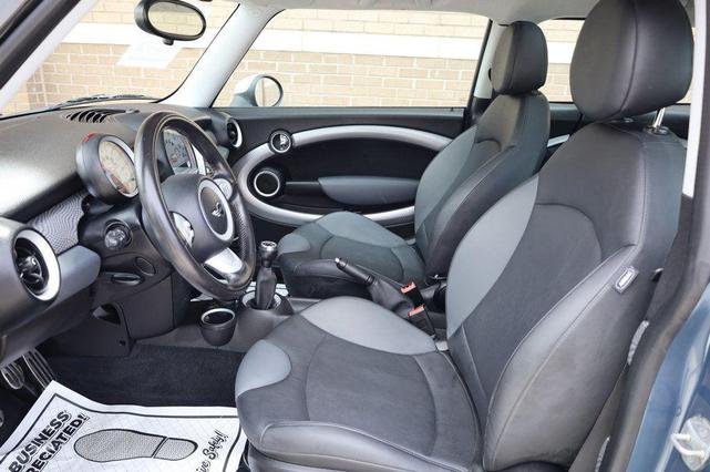 Photo of 2010 Horizon Blue Metallic MINI Cooper S