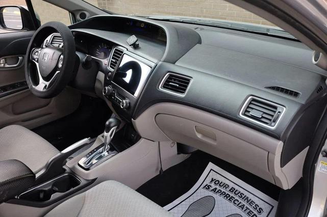 Photo of 2014 Alabaster Silver Metallic Honda Civic