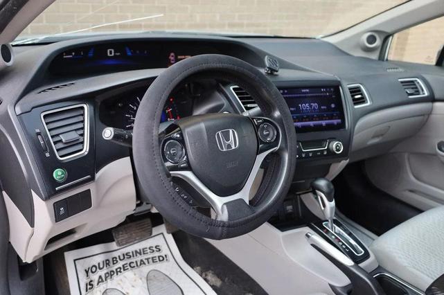 Photo of 2014 Alabaster Silver Metallic Honda Civic
