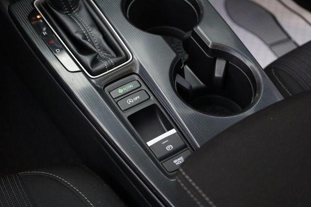 Photo of 2023 Platinum White Pearl Honda Civic