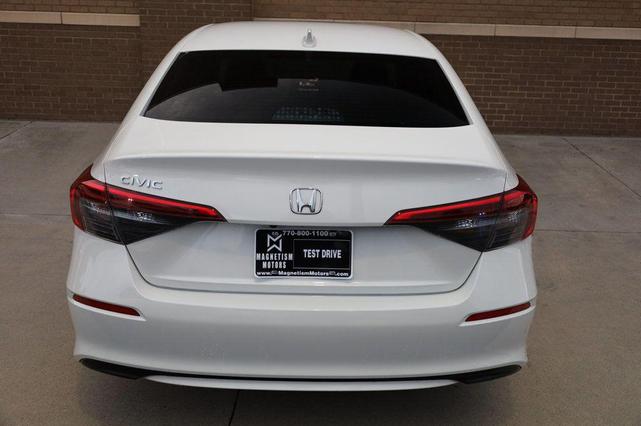 Photo of 2023 Platinum White Pearl Honda Civic