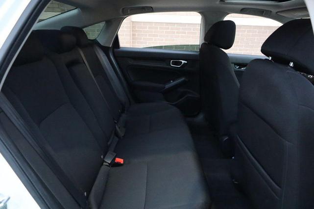 Photo of 2023 Platinum White Pearl Honda Civic