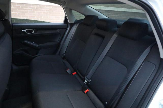 Photo of 2023 Platinum White Pearl Honda Civic
