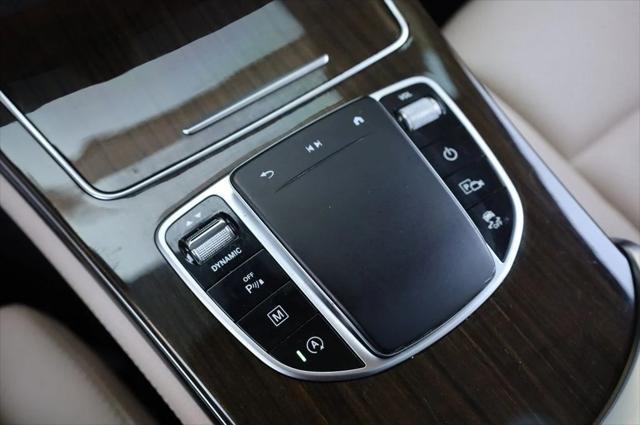 Photo of 2021 White Mercedes-Benz GLC 300