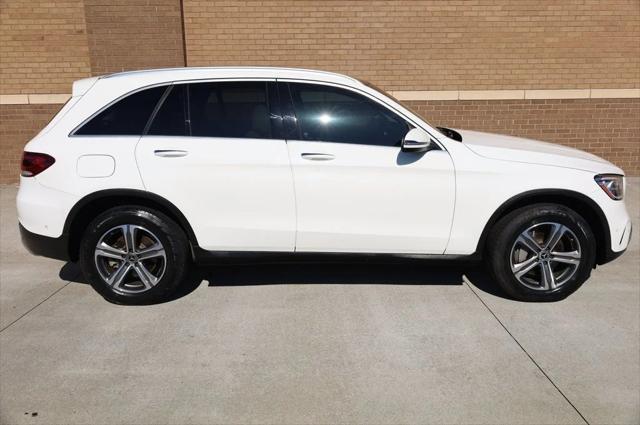 Photo of 2021 White Mercedes-Benz GLC 300
