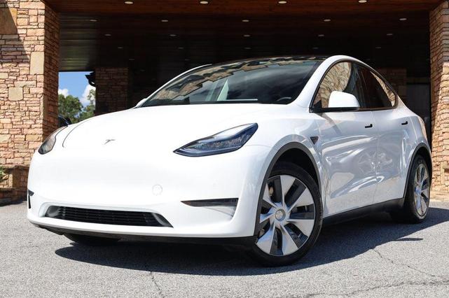 Photo of 2021 Pearl White Multi-Coat Tesla Model Y