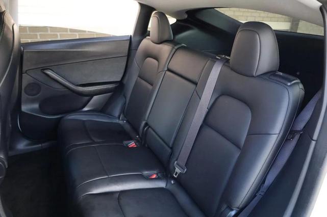 Photo of 2021 Pearl White Multi-Coat Tesla Model Y