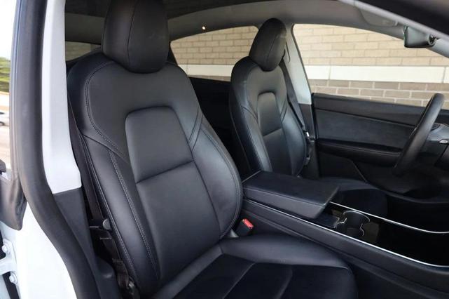 Photo of 2021 Pearl White Multi-Coat Tesla Model Y