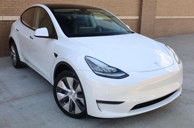 Photo of 2021 Pearl White Multi-Coat Tesla Model Y
