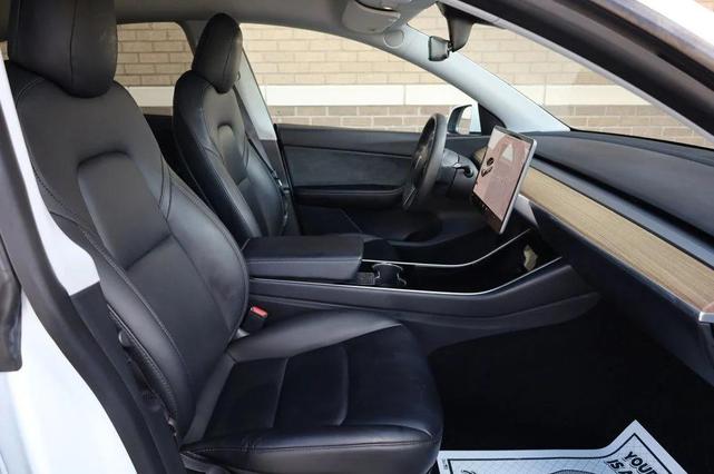 Photo of 2021 Pearl White Multi-Coat Tesla Model Y