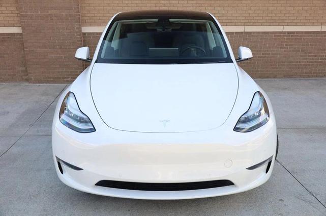 Photo of 2021 Pearl White Multi-Coat Tesla Model Y