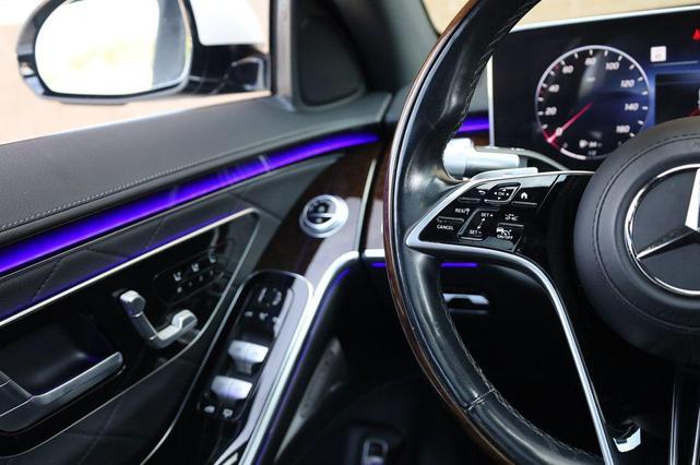 Photo of 2021 designo Diamond White Mercedes-Benz S-Class