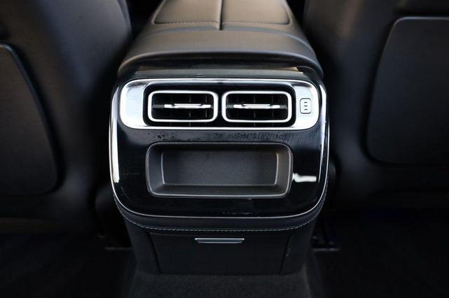 Photo of 2021 designo Diamond White Mercedes-Benz S-Class