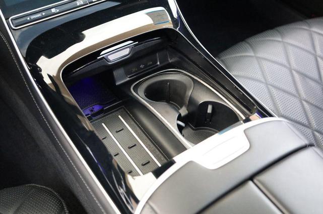 Photo of 2021 designo Diamond White Mercedes-Benz S-Class
