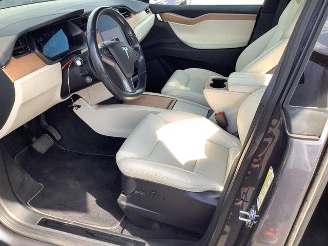 Photo of 2021 Midnight Silver Metallic Tesla Model X