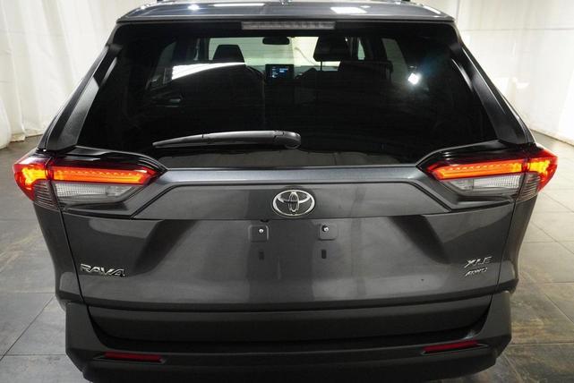 Photo of 2025 Magnetic Gray Metallic Toyota RAV4