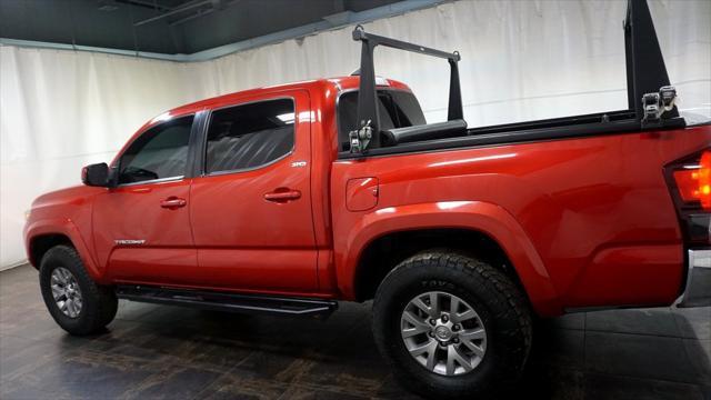 Photo of 2019 Barcelona Red Metallic Toyota Tacoma