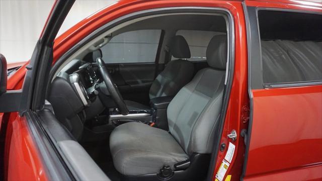Photo of 2019 Barcelona Red Metallic Toyota Tacoma