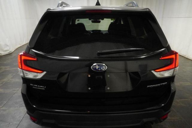 Photo of 2022 Crystal Black Silica Subaru Ascent