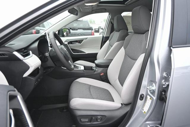 Photo of 2025 Silver Sky Metallic Toyota RAV4