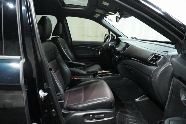 Photo of 2021 Black Metallic Honda Ridgeline