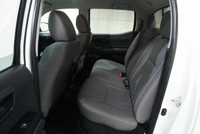 Photo of 2022 White Toyota Tacoma