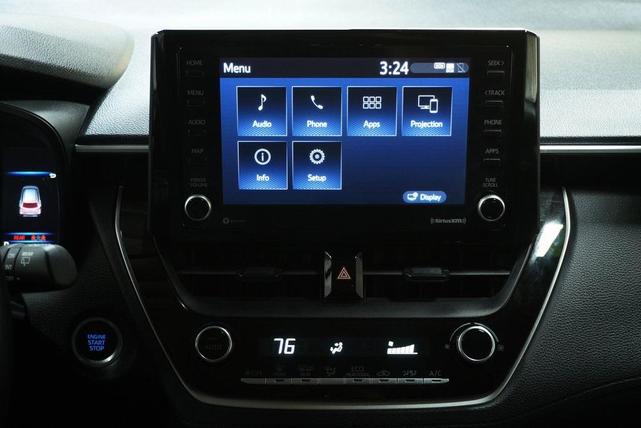 Photo of 2022 Wind Chill Pearl Toyota Corolla Cross