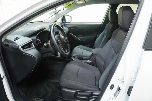 Photo of 2022 Wind Chill Pearl Toyota Corolla Cross