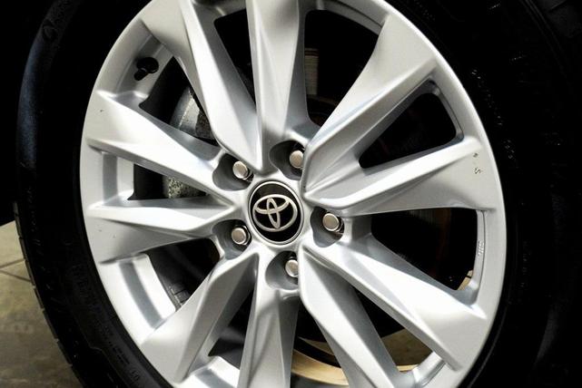 Photo of 2022 Wind Chill Pearl Toyota Corolla Cross
