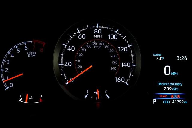 Photo of 2022 Wind Chill Pearl Toyota Corolla Cross