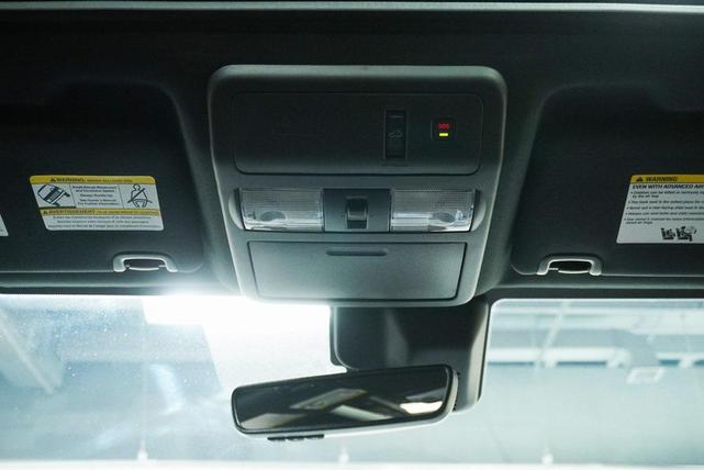Photo of 2023 Boulder Gray Pearl Nissan Frontier