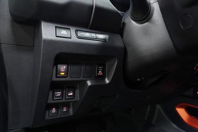 Photo of 2023 Boulder Gray Pearl Nissan Frontier