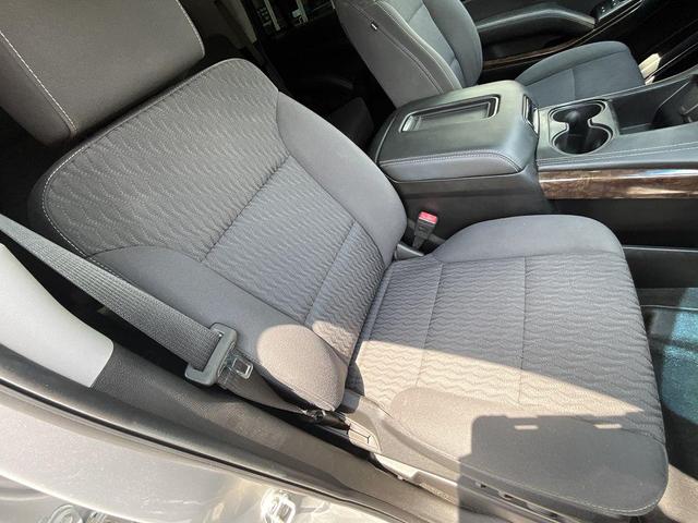 Photo of 2018 Silver Ice Metallic Chevrolet Tahoe