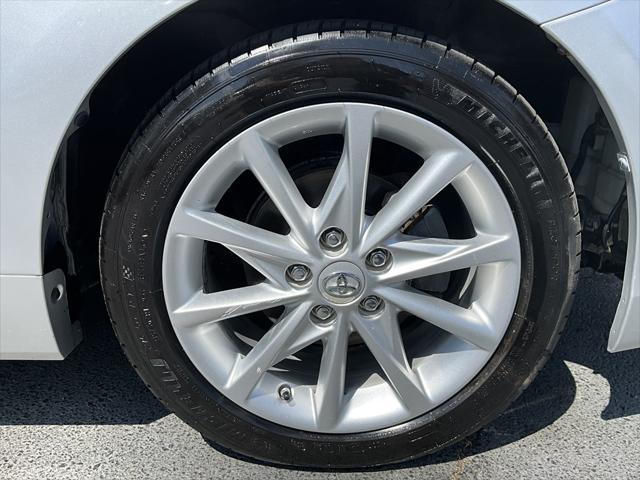 Photo of 2013 Classic Silver Metallic Toyota Prius v