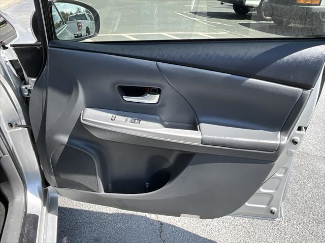 Photo of 2013 Classic Silver Metallic Toyota Prius v