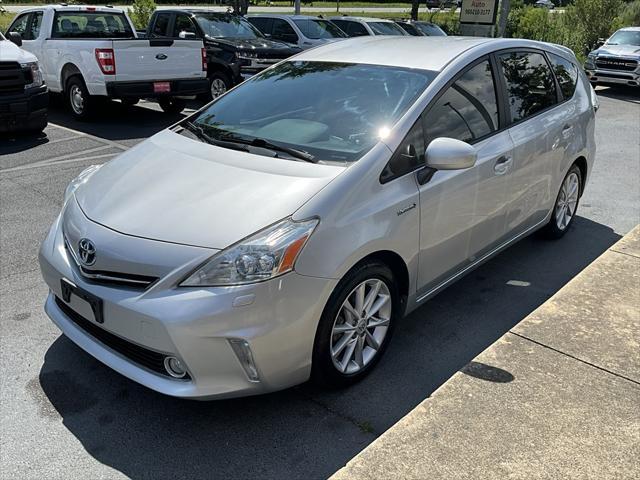 Photo of 2013 Classic Silver Metallic Toyota Prius v