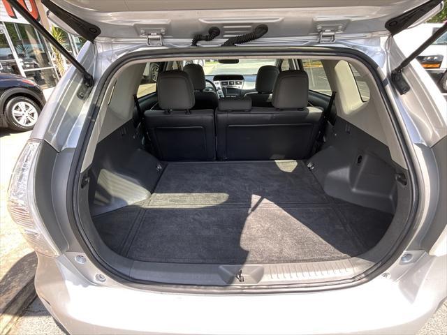 Photo of 2013 Classic Silver Metallic Toyota Prius v