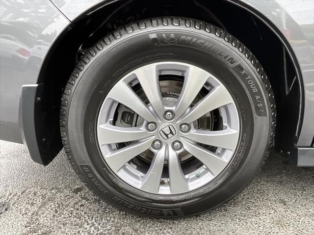 Photo of 2017 Modern Steel Metallic Honda Odyssey
