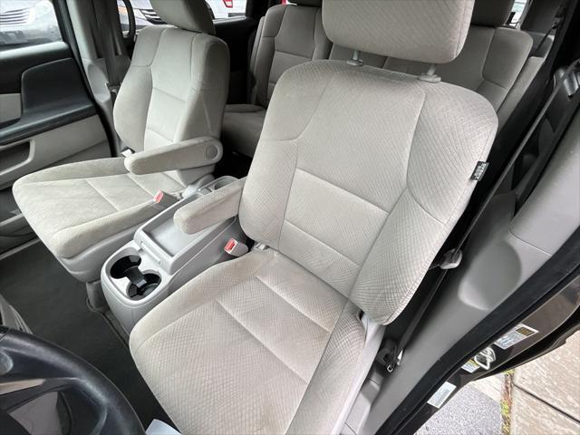Photo of 2017 Modern Steel Metallic Honda Odyssey
