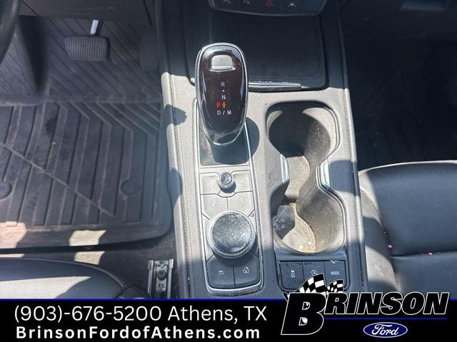 Photo of 2022 Crystal White Tri-Coat Cadillac XT4