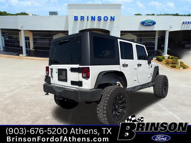 Photo of 2017 Bright White Clearcoat Jeep Wrangler Unlimited