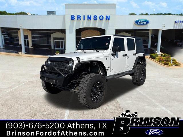 Photo of 2017 Bright White Clearcoat Jeep Wrangler Unlimited