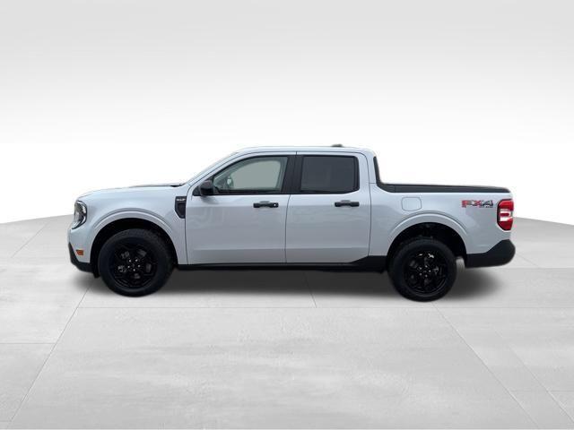 Photo of 2025 Space White Metallic Ford Maverick