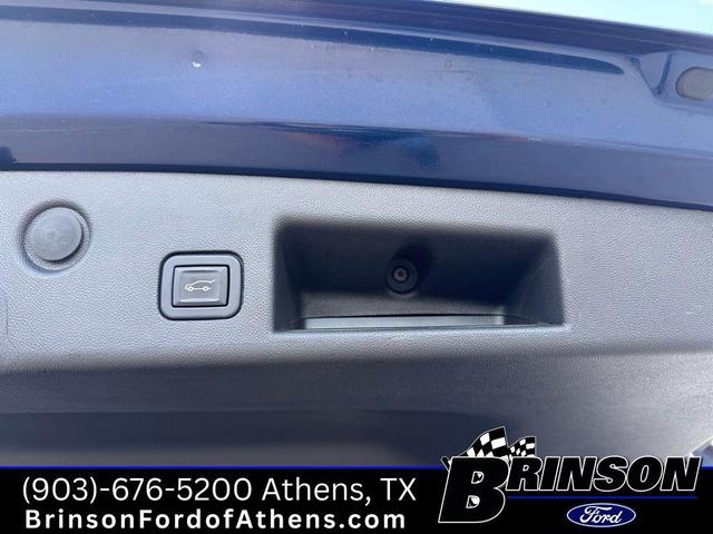 Photo of 2022 Blue Glow Metallic Chevrolet Equinox
