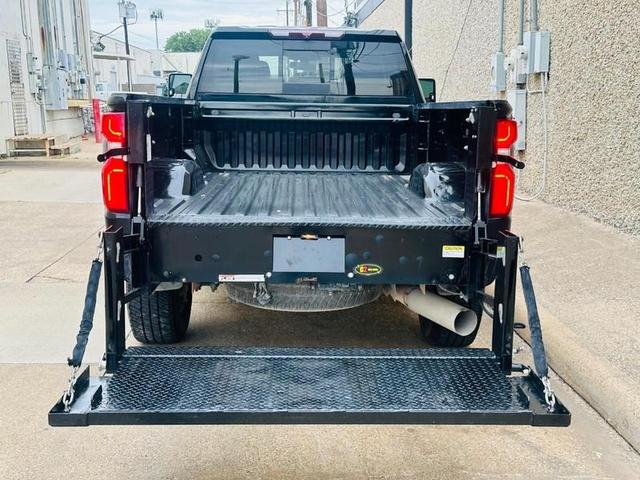 Photo of 2021 Black Chevrolet Silverado 3500