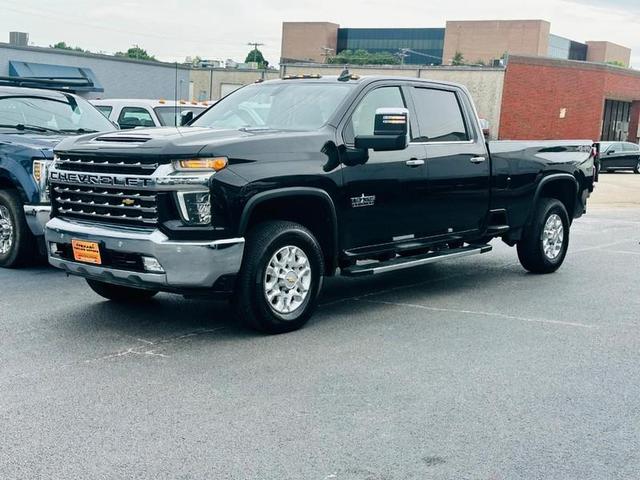 Photo of 2021 Black Chevrolet Silverado 3500